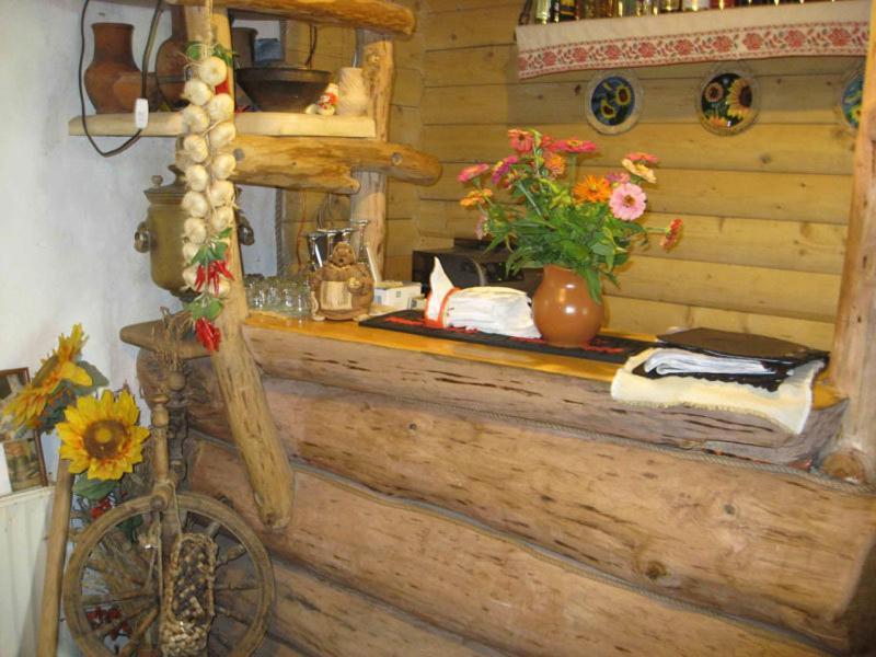 فندق Kosovshchinaفي  Okolitsa المظهر الخارجي الصورة